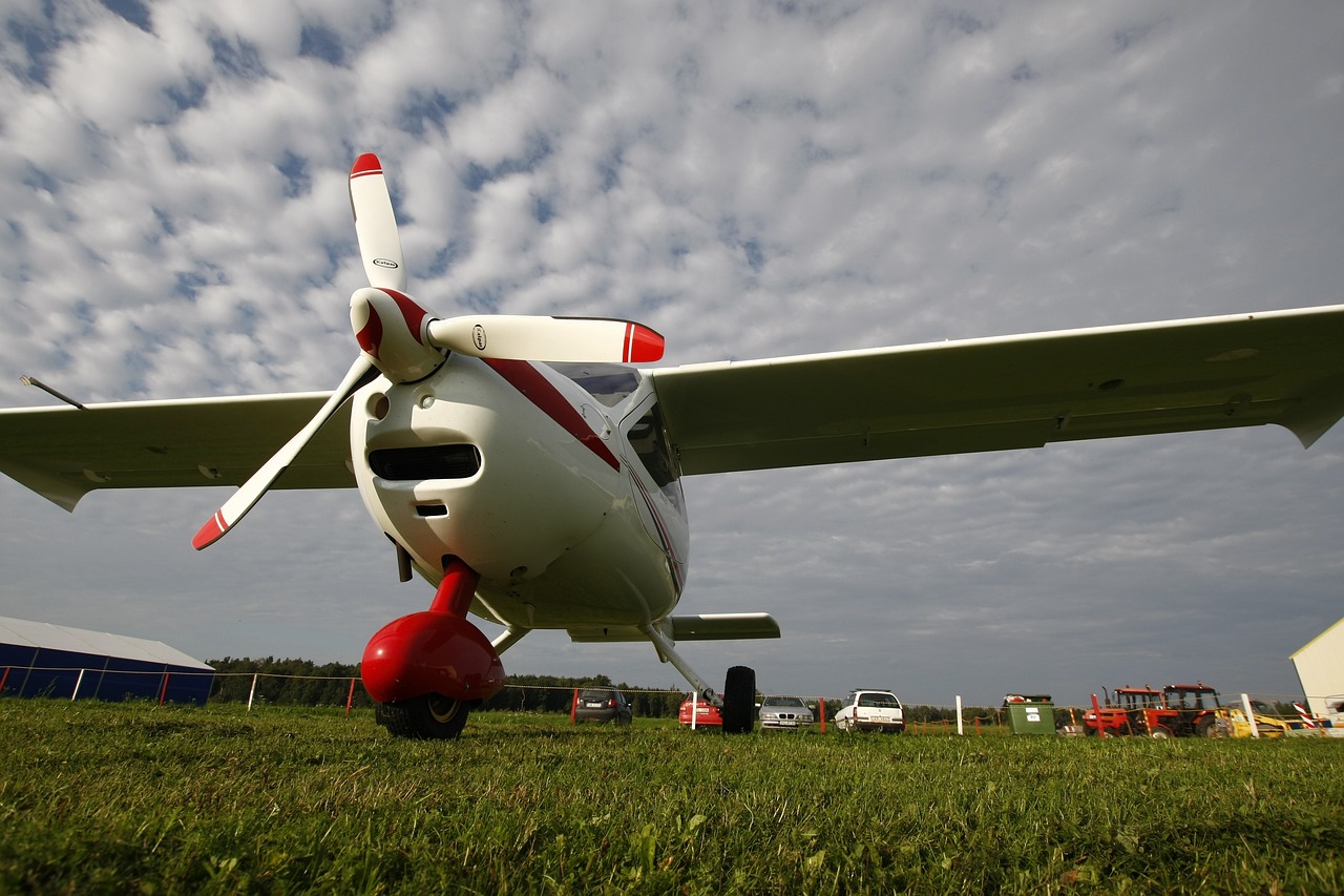 最新雷达型号发布引领空中监控技术革新步伐