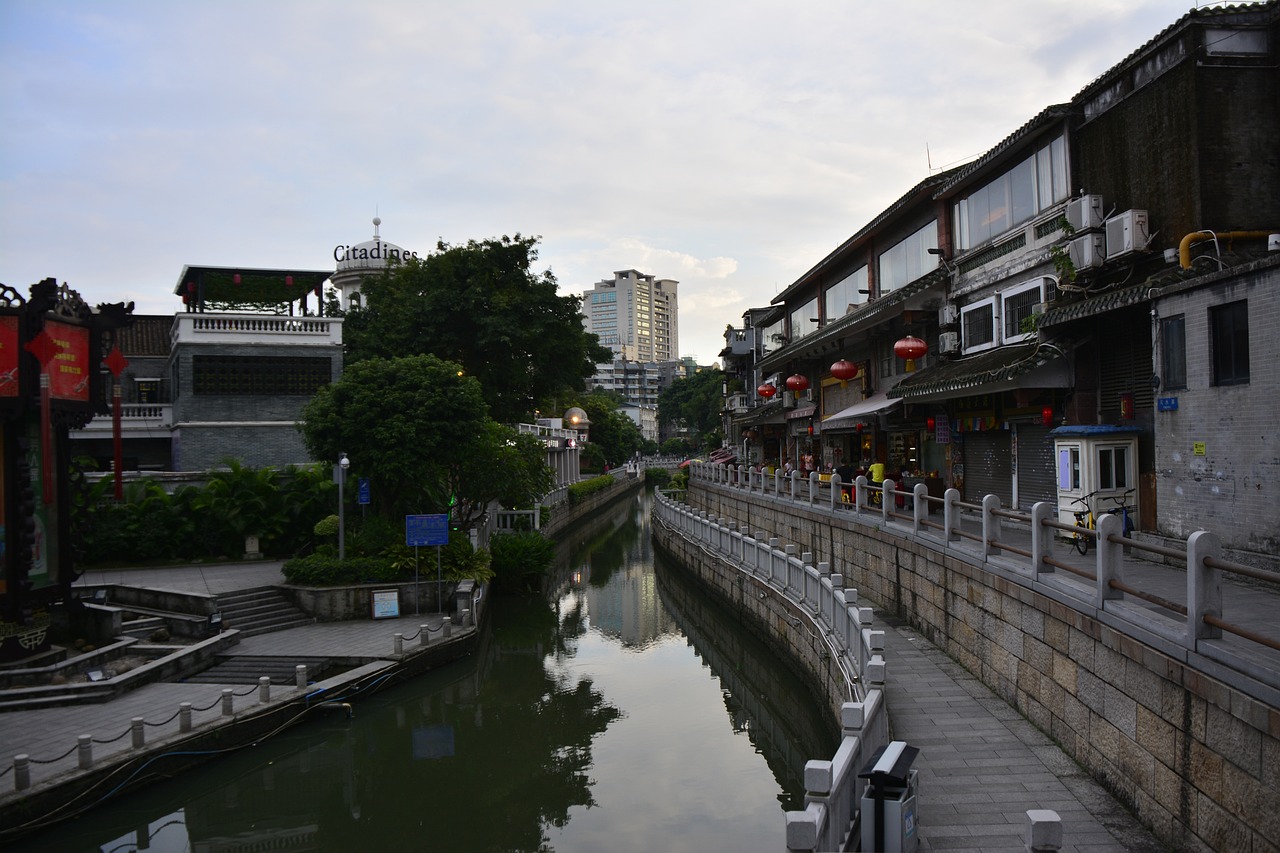 花开无言 第6页
